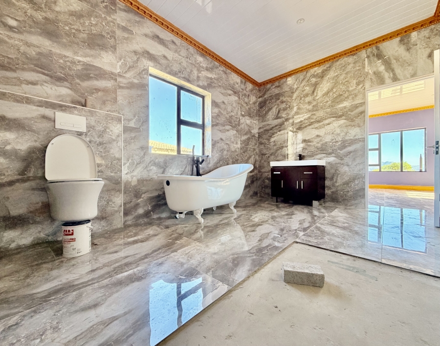 5 Bedroom Property for Sale in Hawston Western Cape